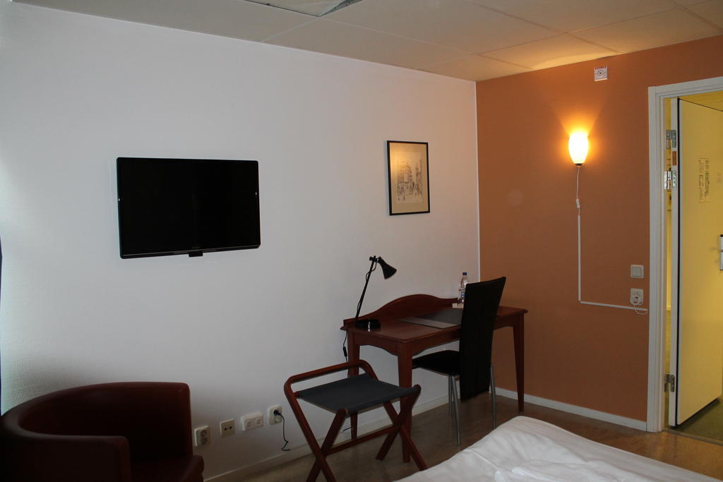 Pronova Hotell & Vandrarhem Norrköping Kültér fotó