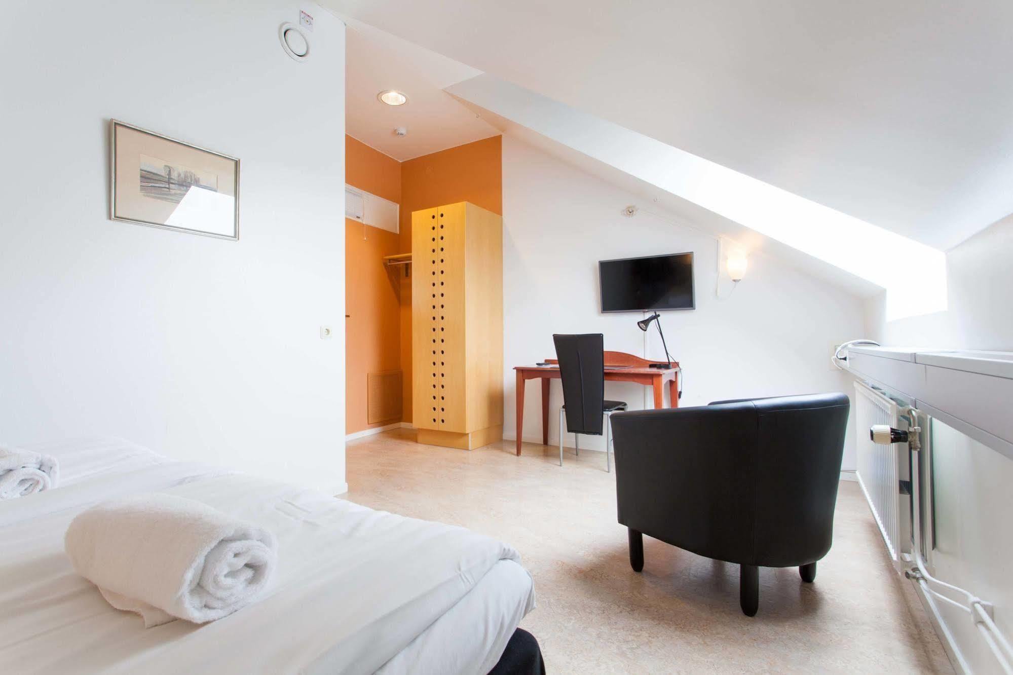 Pronova Hotell & Vandrarhem Norrköping Kültér fotó